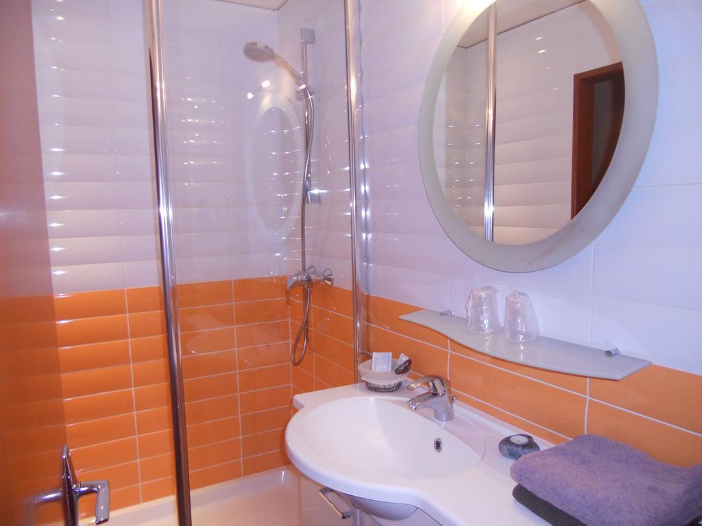 Hotel Bellevue Ayse ภายนอก รูปภาพ