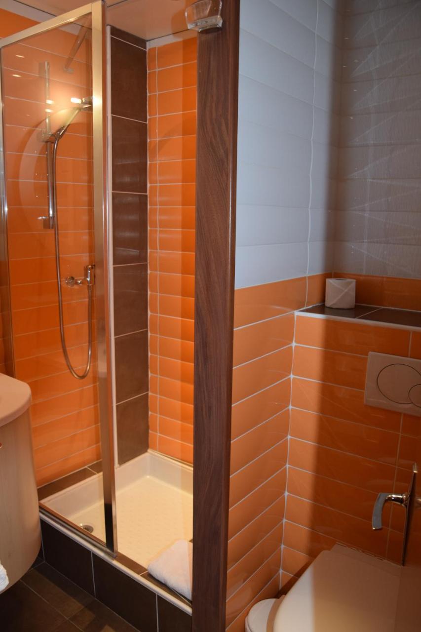 Hotel Bellevue Ayse ภายนอก รูปภาพ